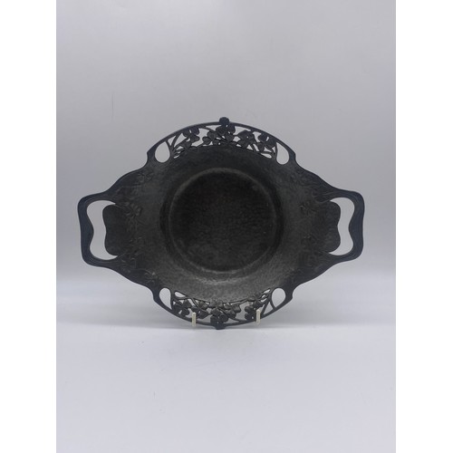 560 - TUDRIC ART NOUVEAU PEWTER TWIN HANDLED BOWL DECORATED WITH CLOVERS AND AN ARTS AND CRAFTS PEWTER OVA... 