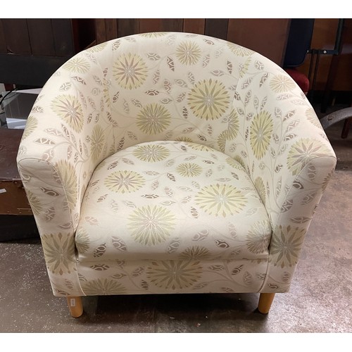 195 - CREAM FLORAL FABRIC TUB CHAIR