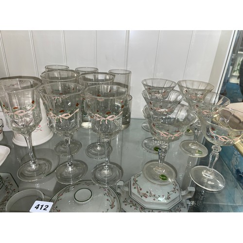 412 - TWO SHELVES OF ETERNAL BEAU PATTERN DINNER SERVICE, TUREENS, CONDIMENTS, TABLE GLASSWARE AND MORE