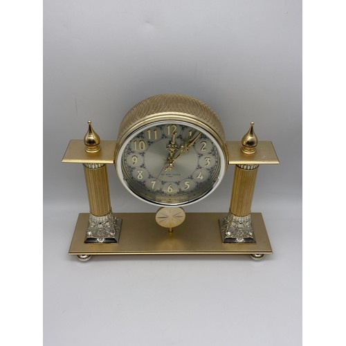 563 - TWIN COLUMN QUARTZ MANTEL CLOCK