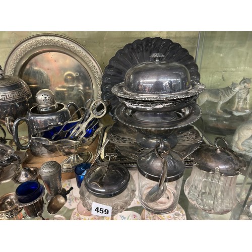 459 - SHELF OF EPNS AND METALWARES INCLUDING FOUR PIECE HOTEL PLATE SERVICE, EGG CODDLER, HORS DOUVRES DIS... 