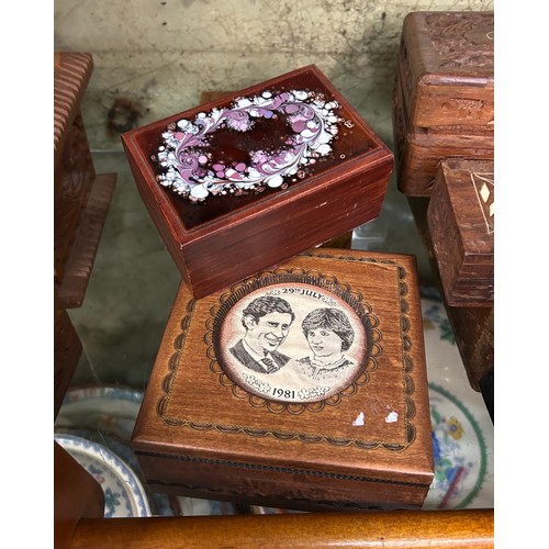 471 - SHELF OF CHIP CARVED AND DECORATIVE BOXES, MINIATURE COFFER AND CASH'S INSET BOX