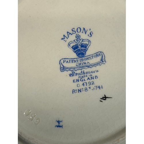 472 - SHELF OF MASONS IRONSTONE CHINA GRADUATED PLATTERS, PLATES AND BOWLS