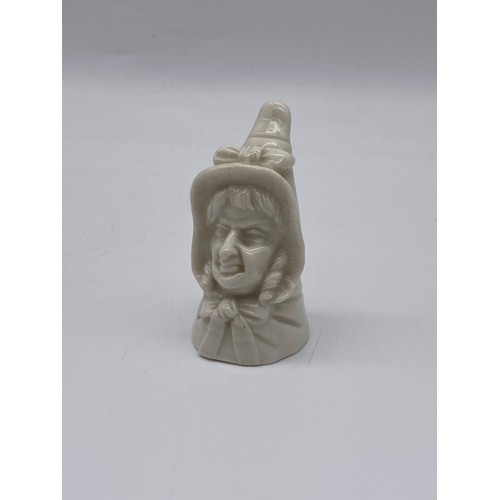 586 - ROYAL WORCESTER BLANC DE CHINE MRS CAUDLE CANDLE SNUFFER