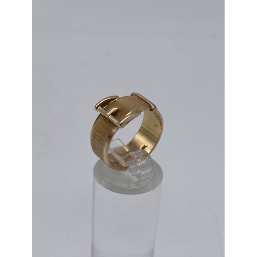 682 - 9CT GOLD BUCKLE RING SIZE P 5.1G APPROX