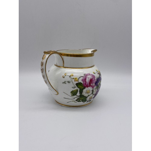 439 - UNMARKED 19TH C PORCELAIN JUG HAND PAINTED WITH FLORAL SPRAYS AND GILT DETAIL