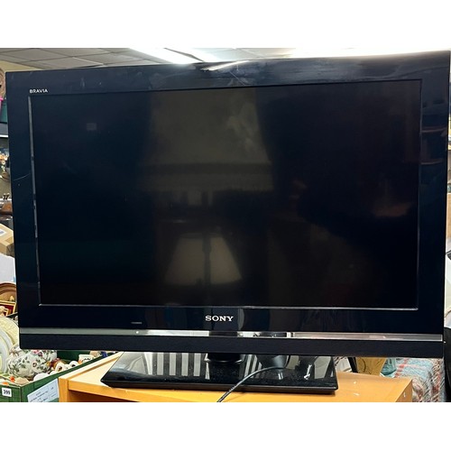 61 - SONY BRAVIA TV