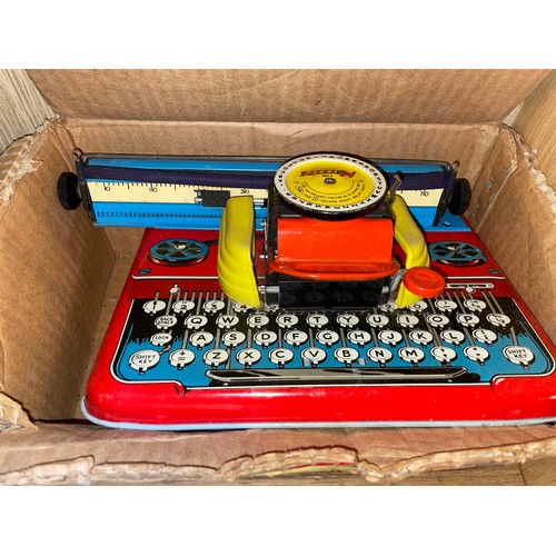 417 - BOXED METTYPE JUNIOR TOY TYPEWRITER