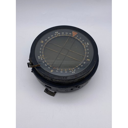 611 - MILITARY TYPE #47566 SHIPS COMPASS