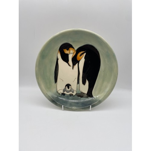 589 - MOORCROFT 121/150 PENGUIN FAMILY PLATE