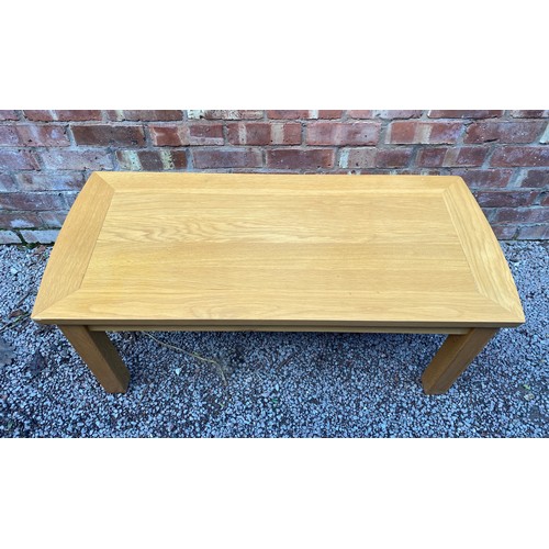 64 - MORRIS LIGHT OAK RECTANGULAR COFFEE TABLE ON SQUARE SECTION LEGS