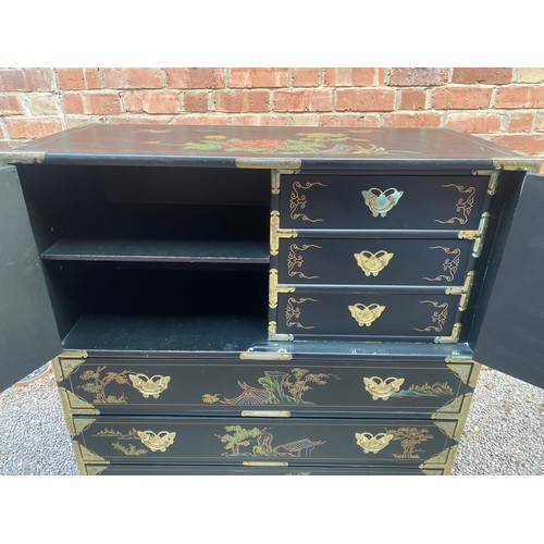 176 - CHINESE BLACK LACQUERED CHINOISERIE CUPBOARD WITH FITTED DRAWERS