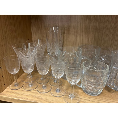 193 - SELECTION OF CUT AND DRINKING GLASSES