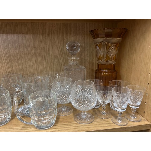 193 - SELECTION OF CUT AND DRINKING GLASSES