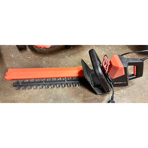 160A - GARDENA 40 S HEGDE CUTTER AND MACALISTER STRIMMER