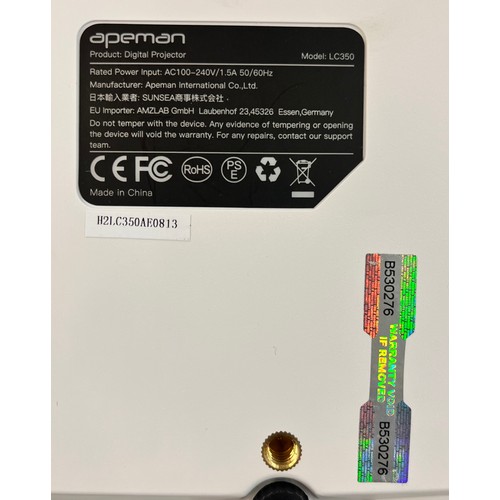 328 - APEMAN DIGITAL SLIDE PROJECTOR IN CARRY CASE