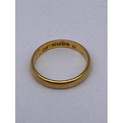 479 - 22CT GOLD WEDDING BAND 3.8G APPROX