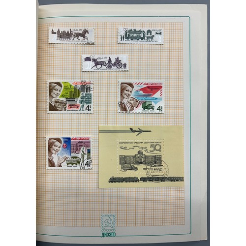 422 - FOLDER OF POSTAGE STAMP ALBUMS MAINLY CCCP