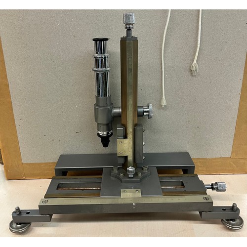 416D - MONOCULAR MICROSCOPE AND GAUGE