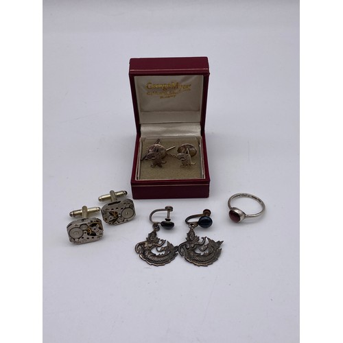 549 - SILVER CABOCHON SET RING, EAGLE HEAD TIE STUDS, SIAM SCREW BACK EARRINGS, WATCH MOVEMENT CUFFLINKS