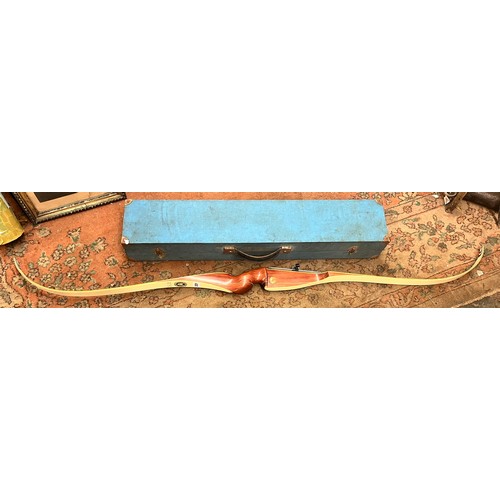 432 - MARKSMAN FOREST RANGER 63 7347 ARCHERY BOW AND ARROWS