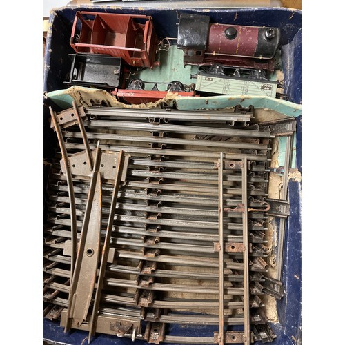 428 - BOXED HORNBY KEY WIND TRAIN SET BOX A/F