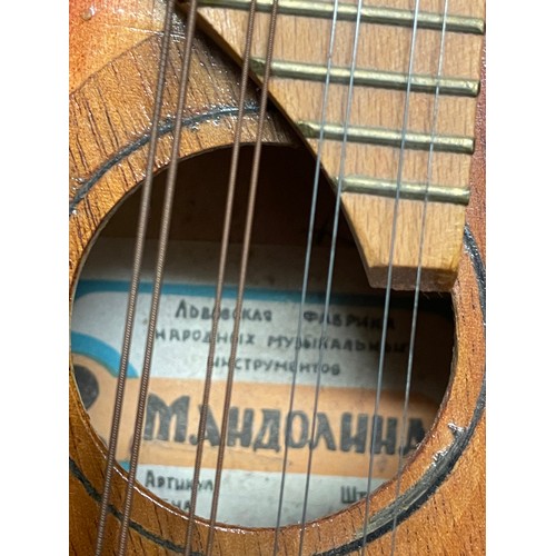 408 - RUSSIAN BALALAIKA