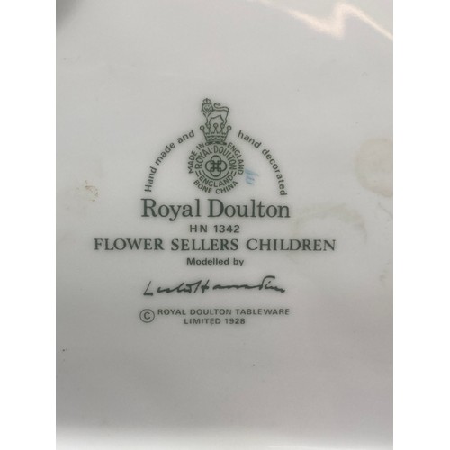 437 - ROYAL DOULTON HN1342 FLOWER SELLERS CHILDREN