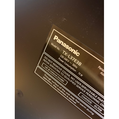 2 - PANASONIC VIERA TV