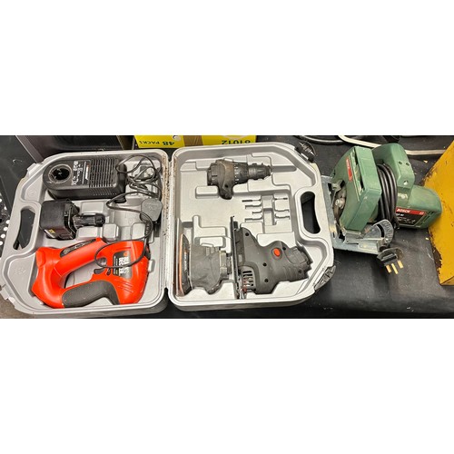 329 - BOSCH PKS40 CIRCULAR SAW AND BLACK AND DECKER QUATRO CORDLESS DRILL IN CASE