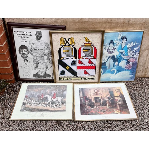 343 - CARTON OF VARIOUS LITHOGRAPHIC PRINTS IN FRAMES