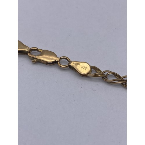 451 - 9CT GOLD FLAT DOUBLE LINK CHAIN WITH LOBSTER FASTENER 8.2G APPROX