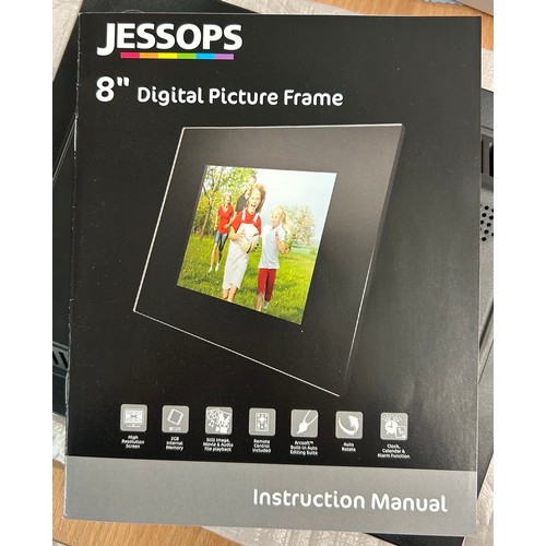 403 - 8 INCH DIGITAL PICTURE FRAME