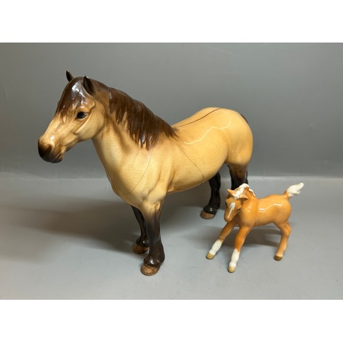 395 - BESWICK GLOSS HORSES AND FOALS A/F