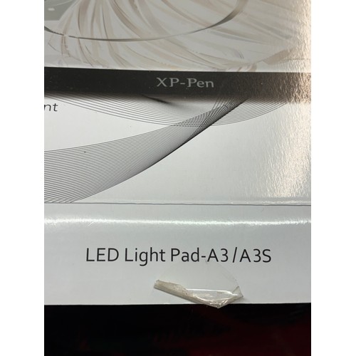 512 - XP LED LIGHT PAD SANS CHARGER