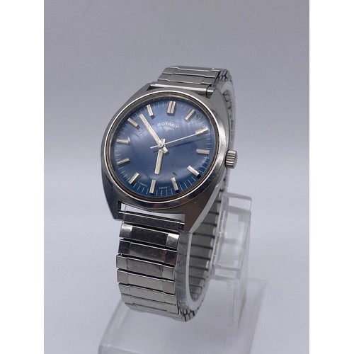 469 - BOXED GENTS ROTARY STAINLESS STEEL WRISTWATCH AND AN ACCURIST 21 JEWEL DAY DATE WRISTWATCH