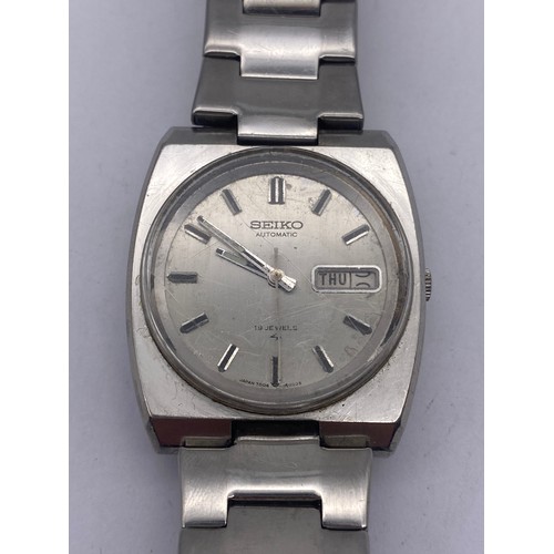 421 - VINTAGE GENTLEMANS SEIKO AUTOMATIC STAINLESS STEEL WRISTWATCH