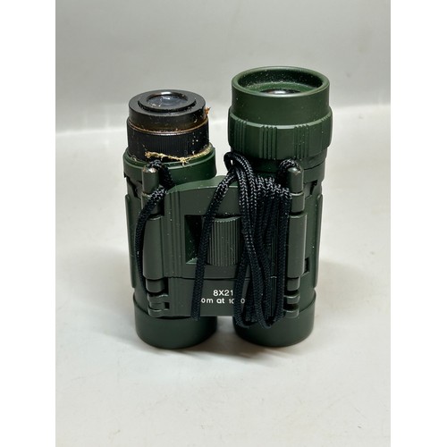 425 - STAR SCOPE, OPTUS 12X32 LIGHTWEIGHT BINOCULARS, POCKET BINOCULARS, A SPOTTING SCOPE