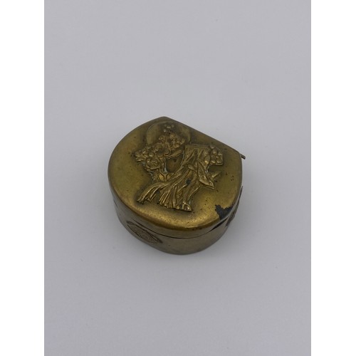 672 - JAPANESE METALWARE BOX, MOTHER OF PEARL MELISSA POWDER COMPACT AND OVAL PENDANT