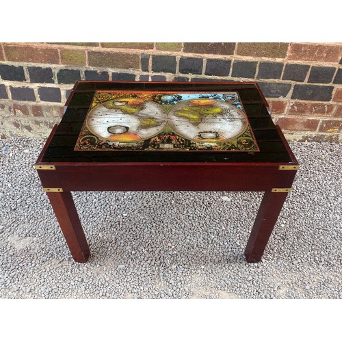 97 - GLASS MAP OF THE WORLD GAMES COFFEE TABLE AND CONTENTS