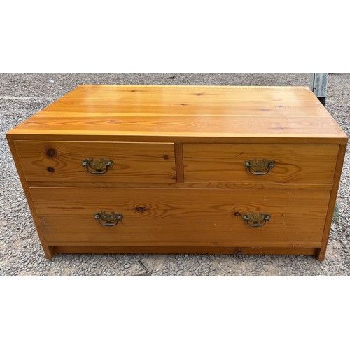 94 - PINE THREE DRAWER CHEST AND LOW CUPBOARD