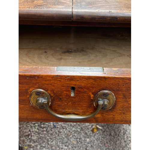 49 - VICTORIAN OAK DROP FLAP GATE LEG DINING TABLE