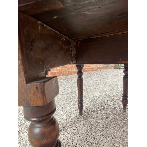 49 - VICTORIAN OAK DROP FLAP GATE LEG DINING TABLE