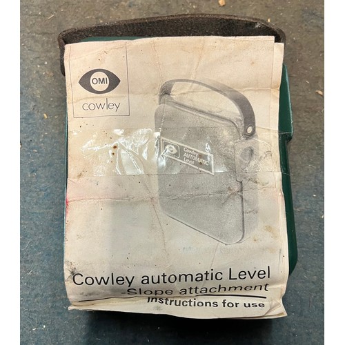 10 - COWLEY SURVEYORS LEVEL TELESCOPIC STAFF