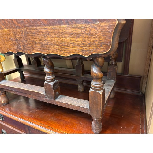 50 - OAK BARLEY TWIST GATE LEG TABLE