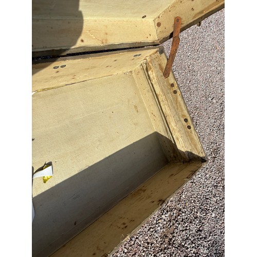 29 - GOOD QUALITY BANDED CANVAS CABIN TRUNK
