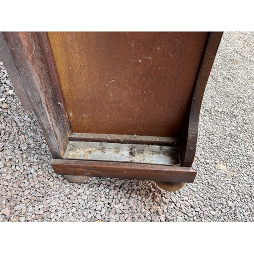 23 - OAK BOX HALL STICK AND COAT STAND (BACK LEGS A/F)