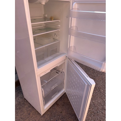 39 - BEKO A CLASS FROST FREE FRIDGE FREEZER