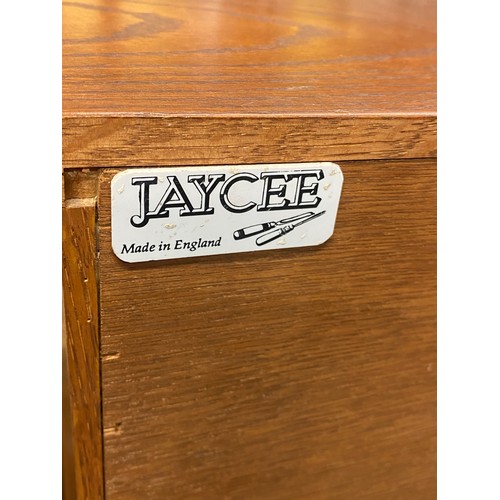 10 - MEREDEW DRESSING TABLE WITH MIRROR