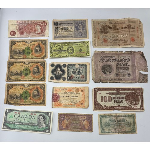 SELECTION OF MIXED WORLD WARTIME CURRENCY AND BANK NOTES
